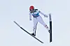 Manuel Fettner bei einem Sprung auf der Vierschanzentournee