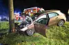 Eine Autofahrerin prallte mit ihrem Fahrzeug in Tornesch gegen einen Straßenbaum.