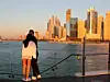 Seitdem Dubai als eines der ersten Reiseziele der Welt für den Tourismus geöffnet wurde, bewarb es sich selbst als ideales Urlaubsziel für Pandemien. Jetzt, wo die touristische Hochsaison in vollem Gange ist, steigen die Corona-Infektionen: Die Zahl der täglichen Fälle im letzten Monat hat sich fast verdreifacht!