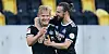 Endlich wieder Jubel: Die HSV-Angreifer Joel Pohjanpalo (l.) und Martin Harnik hoffen nach ihrem Sieg in Dresden heute auf Schützenhilfe des Karlsruher SC.