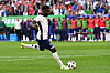 Bukayo Saka tritt zum Elfmeter an
