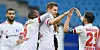 Der HSV schlägt Regensburg und ist Spitzenreiter.