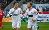 Johannes Eggestein jubelt mit Manolis Saliakas