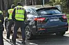 Die Polizei stoppt einen Maserati (Archivbild).