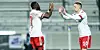 Sonny Kittel (r.) kommt für Khaled Narey ins Spiel. In Karlsruhe brachte das den HSV-Sieg.