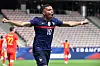 Kylian Mbappé sollte offenbar zum FC Bayern gelockt werden.