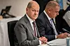 Bundeskanzler Olaf Scholz (SPD) bei einer Arbeitssitzung am zweiten Tag des G7-Gipfels in Japan.