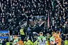 Polizei im Gästeblock von Hannover 96