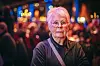 Monika (82) engagiert sich selbst ehrenamtlich – obwohl sie kaum etwas hat.