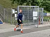 Dänen-Stürmer Mikkel Kaufmann auf seinem Weg zum ersten HSV-Training.
