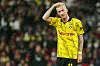 Marco Reus fasst sich im Dortmund-Trikot an den Kopf.