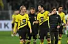 Mats Hummels plaudert mit Marco Reus und Julian Brandt nach dem Sieg gegen Frankfurt.