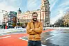 Verkehrssenator Anjes Tjarks (Grüne) an der Esplanade