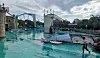 Ein Blick auf das Areal der „High-Diving-Show“ im Europa-Park nach dem Unfall – ein Angeklagter gesteht nun vor Gericht.