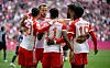 Die Bayern-Profis jubeln über ein Tor.