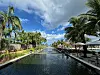 Fotogene Wasserlandschaften umgeben das JW Marriott Mauritius Resort & Spa.