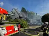 Die Feuerwehr war stundenlang mit dem Löschen beschäftigt.