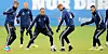 Rick van Drongelen (2. v. l.), Ewerton (M.) und Timo Letschert (2. v. r.) kämpfen um die Plätze im Abwehrzentrum des HSV.