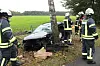 Der junge Fahrer wurde in dem Wrack eingeklemmt und schwer verletzt.