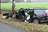 Die Feuerwehr Rotenburg (Wümme) befreite den Schwerverletzten mit hydraulischen Rettungsgeräten aus dem Wagen.