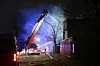 Feuerwehrkräfte beim Löscheinsatz am Ellerholzweg