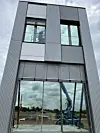 Ein Element der Fassade für den Körber-Neubau.
