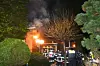 Ein Einfamilienhaus mit Feuerwehr