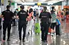 Polizisten am Flughafen Mallorca (Archivbild)
