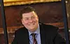 Finanzsenator Andreas Dressel (SPD) ist mit dem Jahres- und Konzernabschluss 2021 für Hamburg zufrieden (Archivbild).