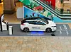 Nissan-Leaf-Statisch-Seite-Weiß-Shopping-Mall-17.04.19
