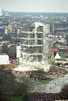 Die Sprengung des ehemaligen Iduna-Hochhauses am Millerntorplatz.