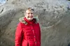 Christiane S. freut sich jedes mal aufs Neue über den Findling, wenn sie an ihm vorbeigeht.
