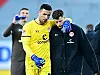 FC St. Pauli: Torhüter Dejan Stojanovic (l.) und James Lawrence nach der 0:4-Niederlage bei Holstein Kiel.