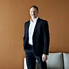 Christian Tröster ist Professor für Führung und Verhalten in Organisationen an der Kühne Logistics University (KLU) in Hamburg.