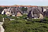 Reetgedeckte Ferienhäuser auf Sylt (Archivbild).