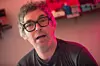 Rick McPhail, Gitarrist und Keyboarder der Indie-Band Tocotronic