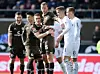 Schluss mit schmusen: Henk Veerman und Leo Östigard sind wie Dimitrios Diamantakos (l.) nicht mehr beim FC St. Pauli.