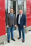 Stink­sau­er: To­yota-Händ­ler Frank Rosenbaum (r.) mit Sohn René.