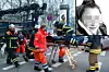Ein Feuerwehrmann reanimiert die schwer verletzte Käthe W. (18) an der Unfallstelle. Die Schülerin starb im Krankenhaus.