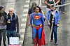 Ein Teilnehmer im Superman-Kostüm geht in der Friedrichstraße bei einer Demonstration gegen die Corona-Maßnahmen