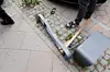 Einfach aus der Verankerung gerissen: einer der Sicherheitsbügel.