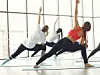 Gruppe von Frauen machen Fitness-Übungen