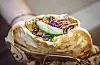 Gastro: MOPO-Reporter Alexander Palm testet einen veganen Döner von Vincent aus dem Mercado gegen einen Fleisch-Döner Hier: Fleisch