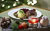 Gänsekeule mit Rotkohl und Kloß