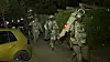 SEK-Kräfte auf dem Weg zum Einsatzort in Jenfeld.