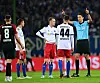 Auch bei Schiedsrichter Deniz Aytekin kam der Videobeweis im Pokal-Halbfinale des HSV gegen Freiburg zum Einsatz.
