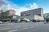 Statt auf einen bewachten Parkplatz fuhr der „Parkservice“ die Urlauber-Autos einfach aufs ungesicherte Parkdeck des EKZ in Steilshoop.
