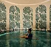 Schwerelos floate ich während einer Watsu-Behandlug im Hydrotherapie-Zentrum auf JOALI BEING.