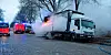 Die Feuerwehr löschte den brennenden LKW.