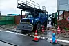 SEK-Einsatz in Billbrook – Eisentor zum Geländer mit Panzerfahrzeug aufgerammt